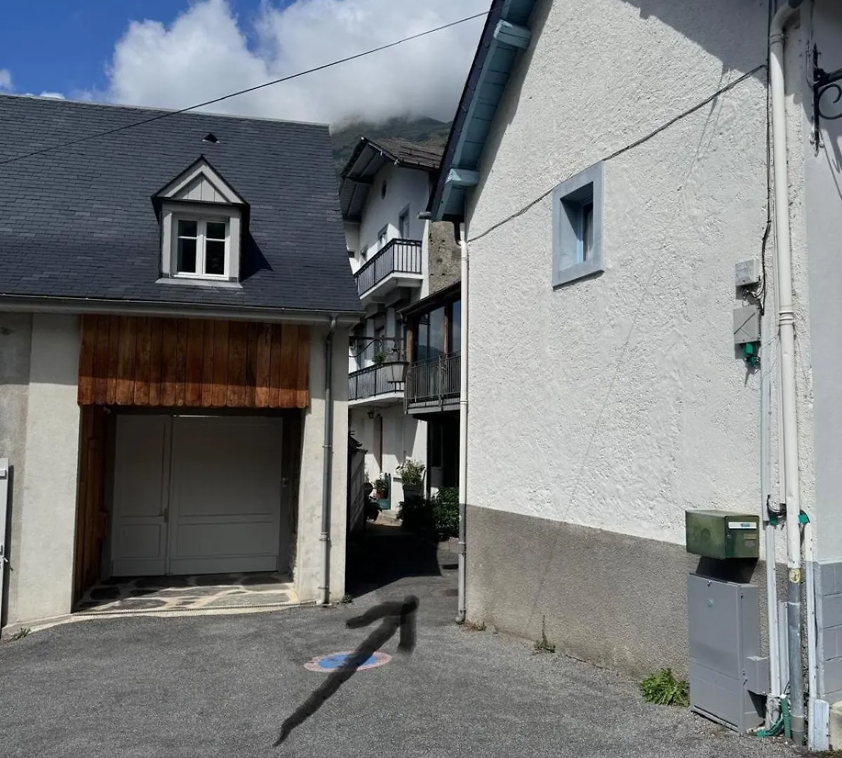 La Fontaine De St Clement Apartment Luz-Saint-Sauveur France